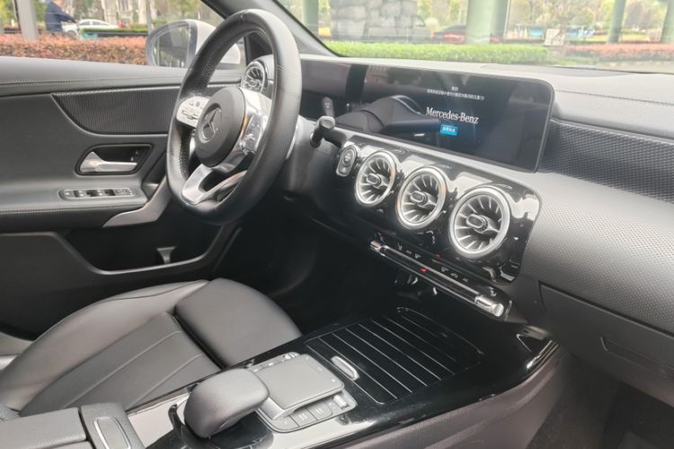 Used Mercedes-Benz A-Class 2022 Restyled A 200 L Sport Sedan Fashion Version
