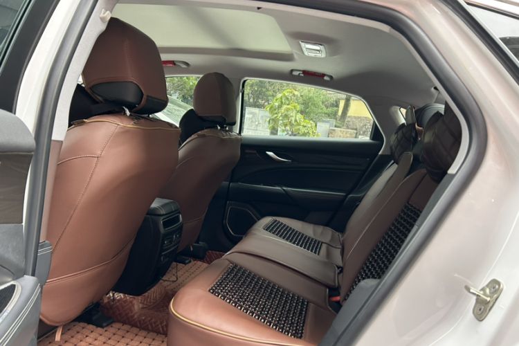 Used Geely Auto Emgrand GT 2021 1.8T Flagship Edition
