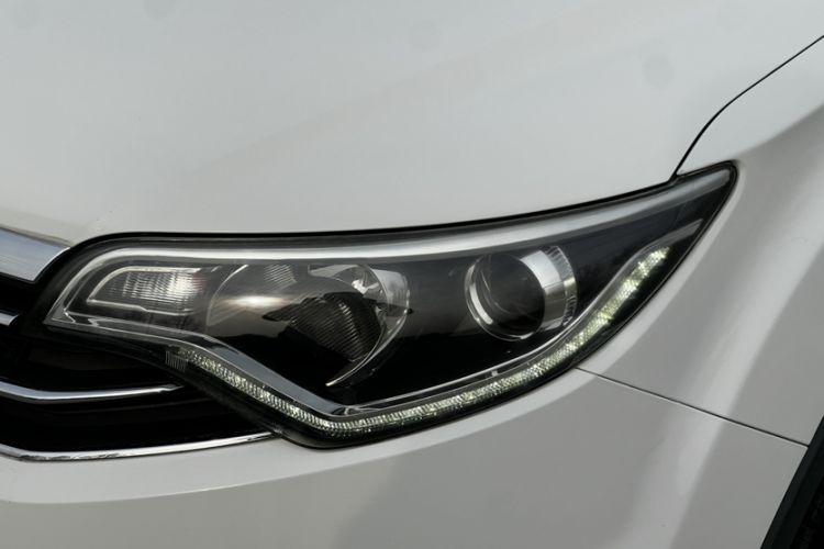 Used FAW Senya R7 2016 1.6L Automatic Smart Version
