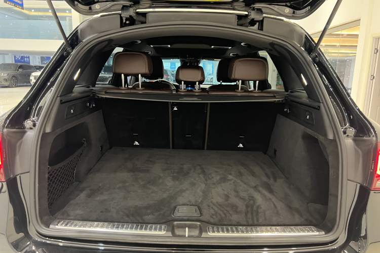 Used Mercedes-Benz GLC 2022 GLC 300 L 4MATIC Luxury Model
