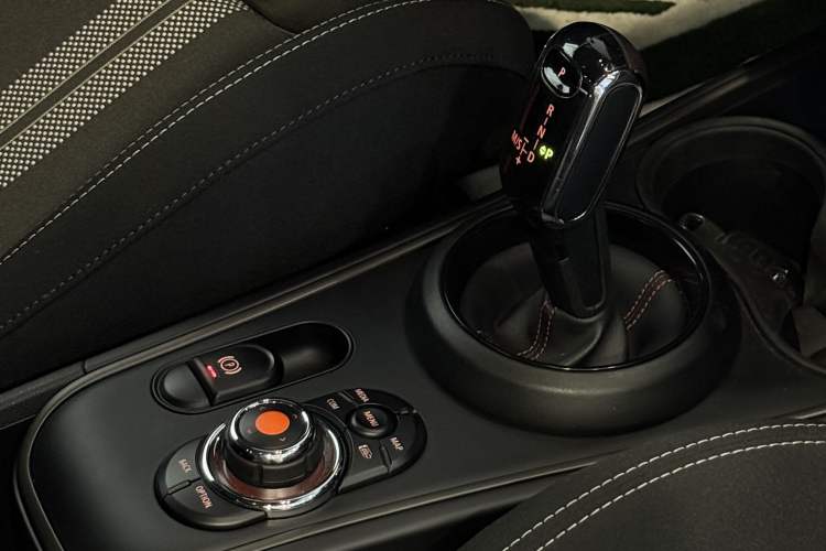 Used  JCM COUNTRYMAN 2021 2.0T JOHN COOPER WORKS
