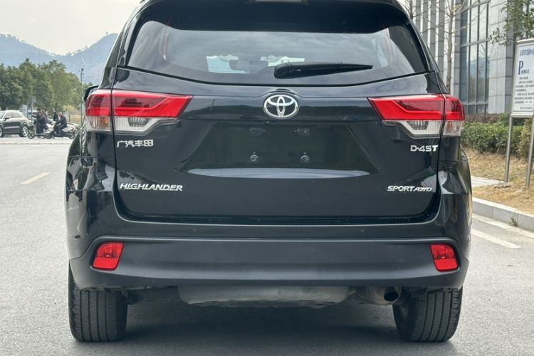 Used Toyota Highlander 2018 2.0T Four-Wheel Drive Luxury Version 7 Seats China VI Standard
