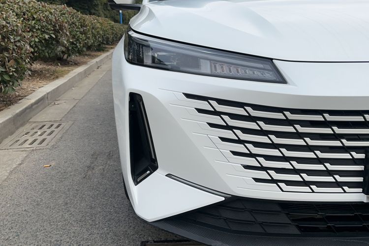 Used Changan Eado DD 2023 Blue Whale NE 1.5T GDI DCT Luxury Edition