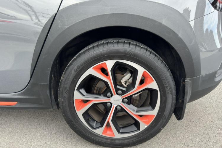 Used Lynk & Co 02 2018 1.5T DCT Two-Wheel Drive Zhaoban China V Standard
