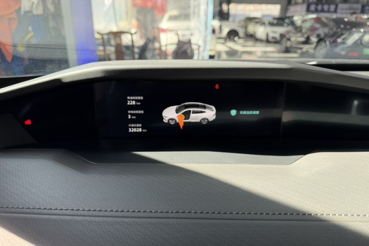 Used Changan UNI-V iDD 2023 ZhiDian iDD 1.5T 113km ZhiKu Model