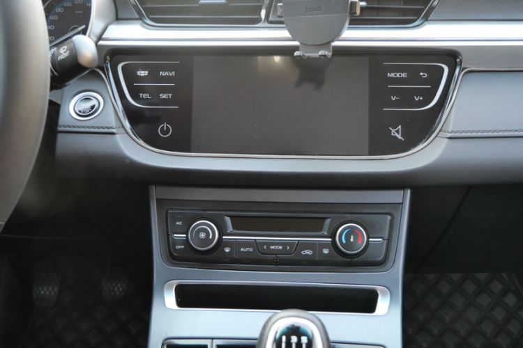 Used Geely Auto Emgrand 2019 Leading Edition 1.5L Manual Luxury Model China VI Standard
