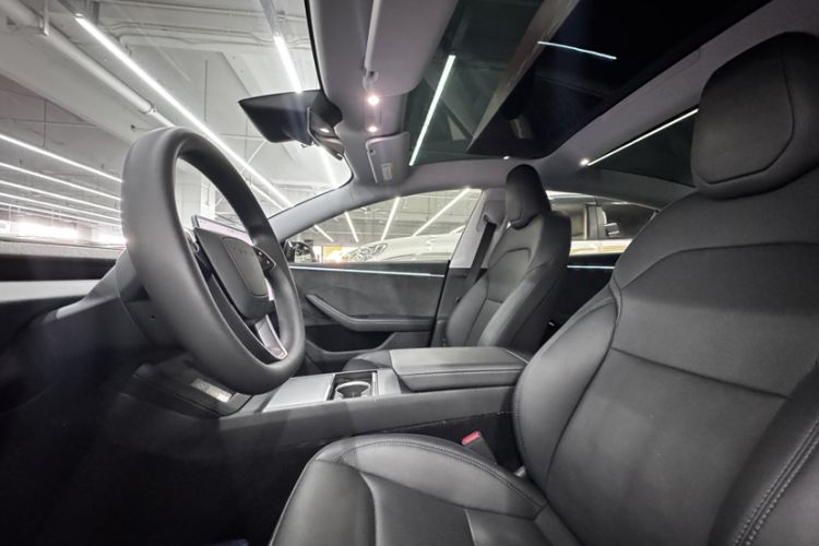 Used Tesla Model 3 2023 Long-Range All-Wheel-Drive Version
