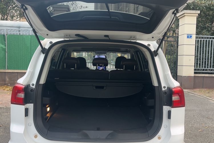 Used FORTHING Joyear X5 2017 1.6L CVT Luxury Model
