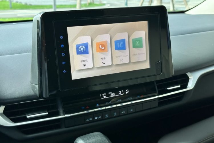 Used Toyota Sienna 2021 2.5L Hybrid Comfort Edition