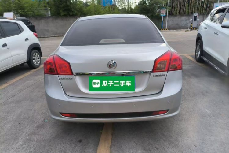 Used Buick Excelle 2013 1.5L Automatic Classic Model
