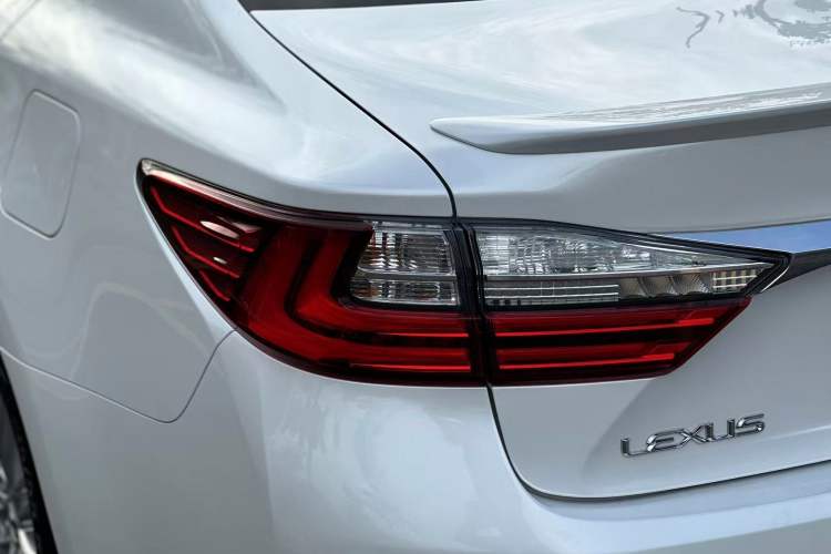 Used Lexus ES 2015 200 Elite Edition
