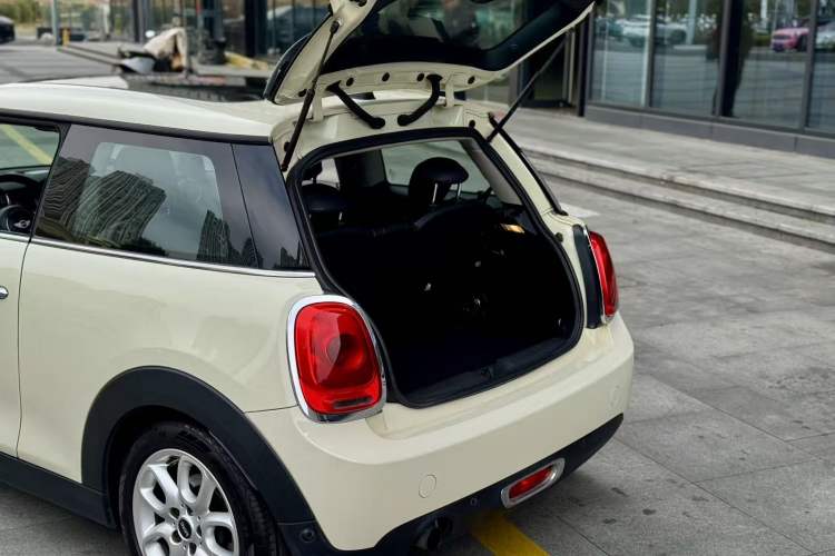 Used  MINI 2014 1.2T ONE+
