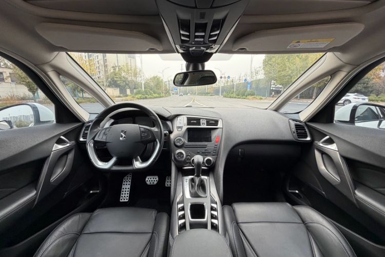 Used  5 2014 1.6T Luxury Edition THP200
