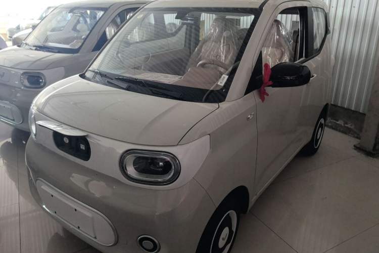 Used Wuling Hongguang MINIEV 2024 3rd Generation 215km Youth Edition
