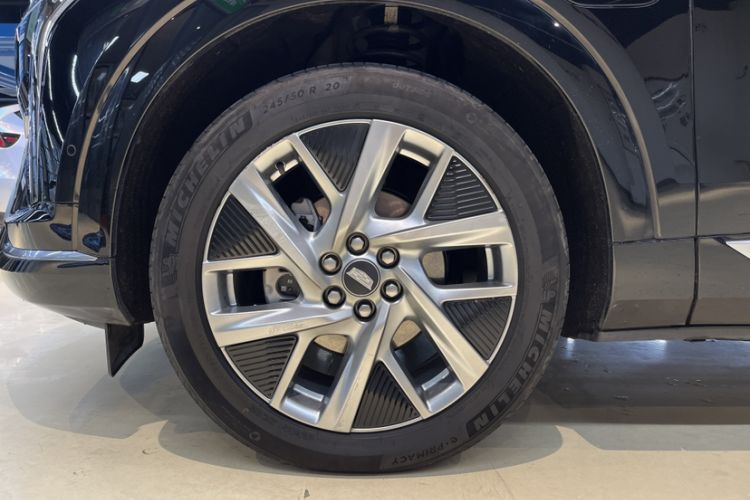 Used Cadillac OPTIQ 2024 Standard Range Version
