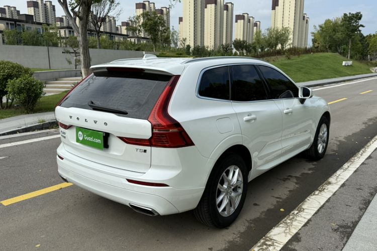 Used Volvo XC60 2019 T5 4x4 Smart Edition China VI Standard
