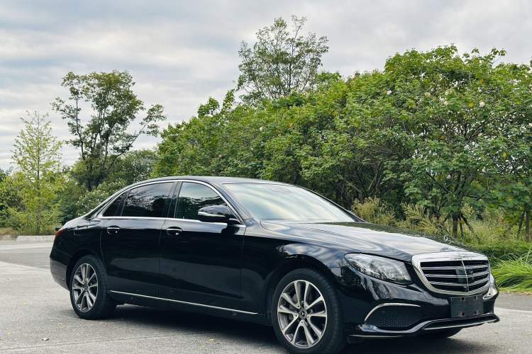 Used Mercedes-Benz E-Class 2018 Facelift E 300 L Luxury Edition
