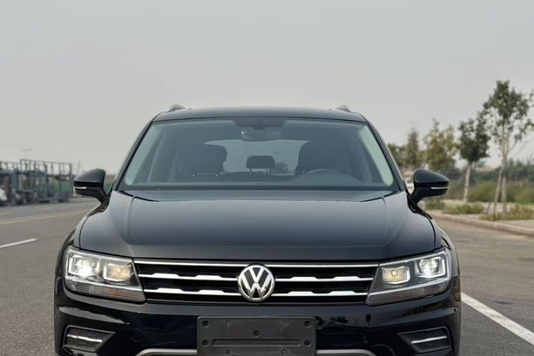 Used Volkswagen Tiguan L 2018 330TSI Automatic Two-Wheel Drive Luxury Edition
