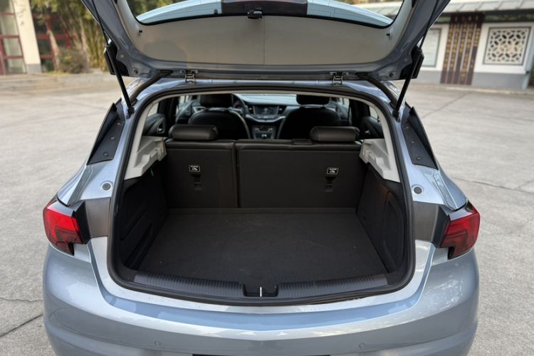 Used Buick Verano 2016 Hatchback 15S Automatic Leading Model
