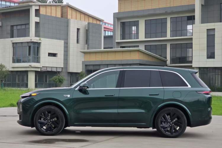 Used Li Auto L8 2023 Pro Model
