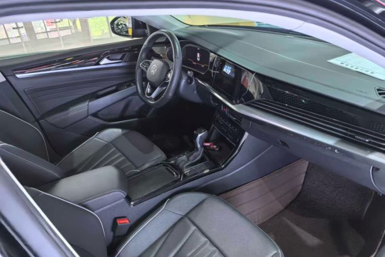 Used Volkswagen Passat 2024 330TSI Starry Elite Edition
