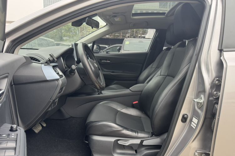 Used Toyota IZOA 2021 2.0L Enjoy Edition
