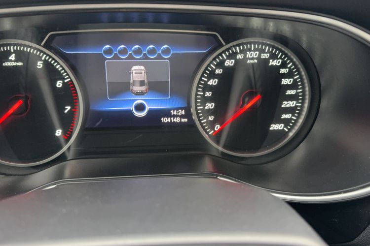 Used Hongqi H5 2022 Classic Model Facelift 1.8T Automatic Smart Connect Flagship Edition