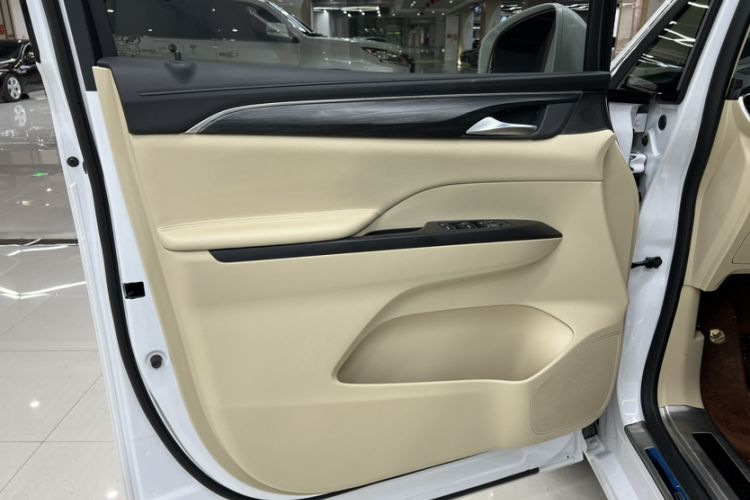 Used Buick GL8 2023 ES Lu Zun Deluxe Model
