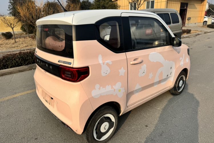 Used Wuling Hongguang MINIEV 2021 Macaron Premium Model – Lithium Iron Phosphate
