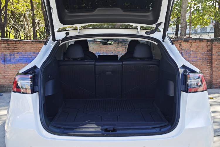 Used Tesla Model Y 2022 Revised Version Long-Range All-Wheel Drive