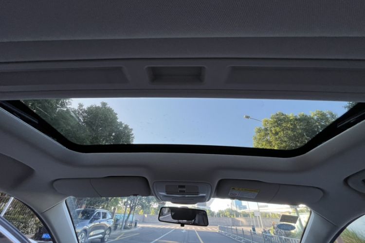 Used Roewe i5 2019 1.5L Automatic 4G Connected Linghao Flagship Edition
