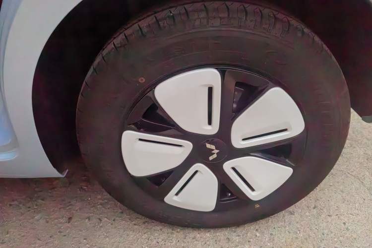 Used Wuling Hongguang MINIEV 2025 Four-Door Version Zhenxiang+ Edition