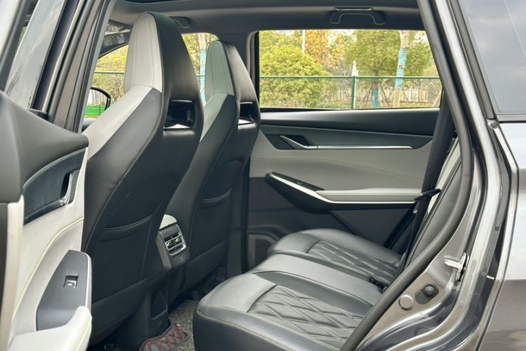 Used Changan CS75 PLUS 2023 3rd Generation 1.5T Automatic Prestige Model
