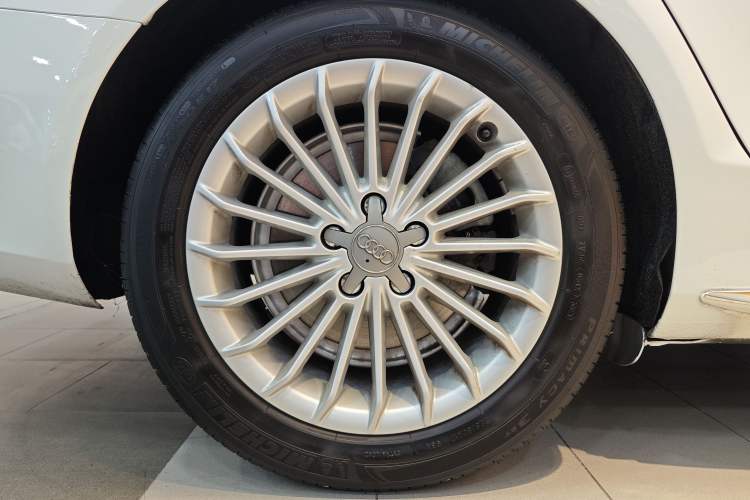 Used Audi A4L 2015 35 TFSI Automatic Comfort Model
