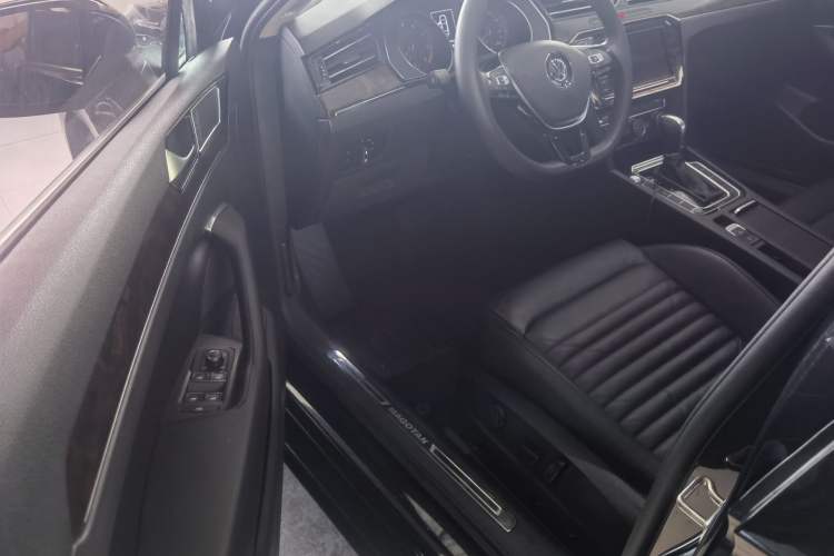 Used Volkswagen Magotan 2019 330TSI DSG Luxury Model China V Standard

