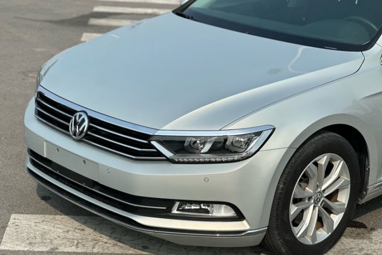 Used Volkswagen Magotan 2019 330TSI DSG Luxury Version China VI Standard
