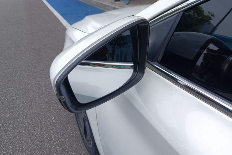 Used MG 6 2017 20T Automatic Luxury Smart Connect Version China V Standard
