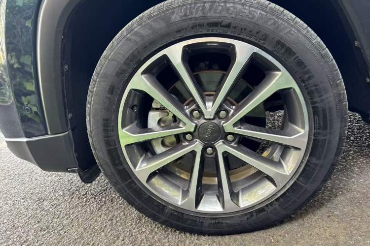 Used  Grand Commander 2018 2.0T Four-Wheel Drive Enjoyment Edition China VI
