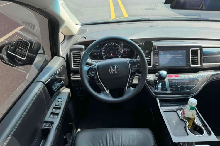 Used Honda Elysion 2019 2.0L Hybrid Luxury Edition
