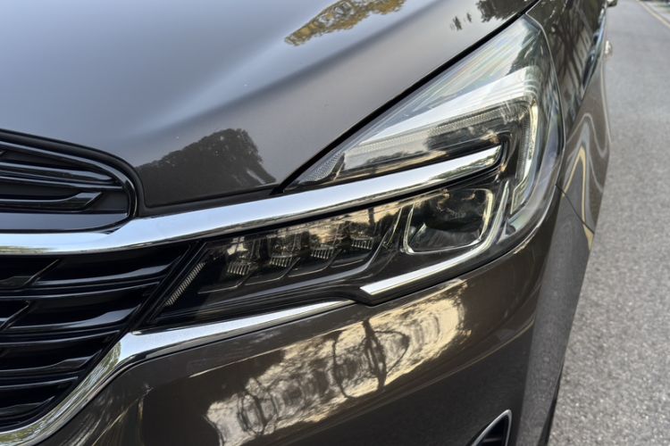 Used Buick GL8 2021 Land Cruiser Executive 652T Premium Model
