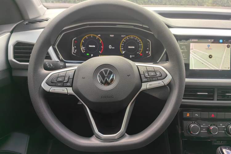 Used Volkswagen Tacqua 2023 200TSI DSG Joy-Connect Edition
