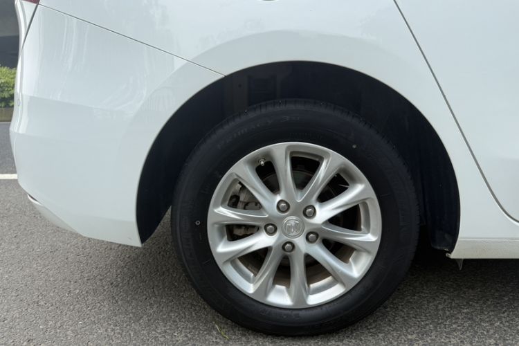 Used Buick GL6 2019 18T 6-Seater Elite Version China VI Standard
