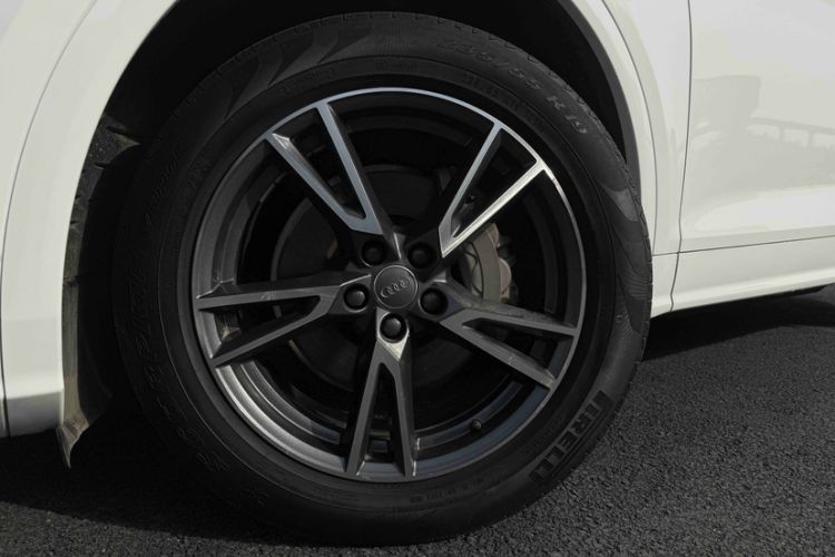 Used Audi Q5L 2020 Updated 40 TFSI Prestige Fashion Edition
