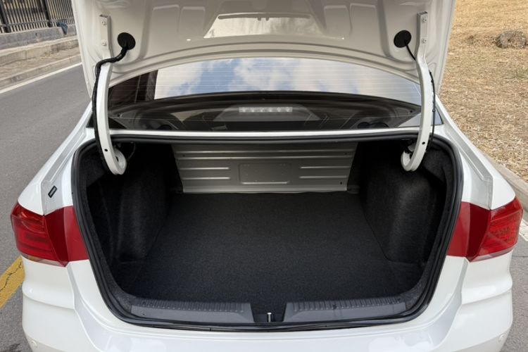 Used Volkswagen Santana 2021 1.5L Automatic Fashion Edition
