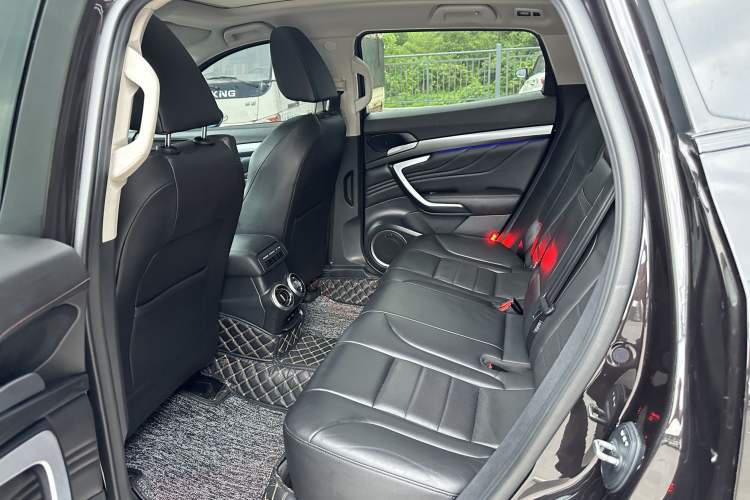 Used Wey VV7 2017 2.0T Flagship Edition
