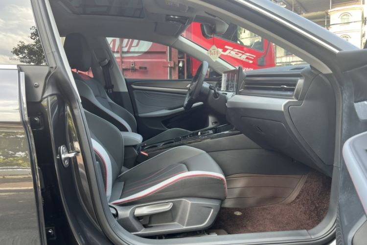 Used Volkswagen Lamando 2023 Lavida L 280TSI DSG Cool & Spicy Edition
