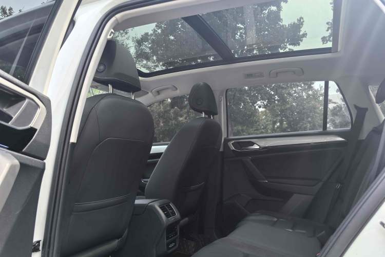 Used Volkswagen Tayron 2022 330TSI Two-Wheel Drive Luxury Smart Connectivity Version
