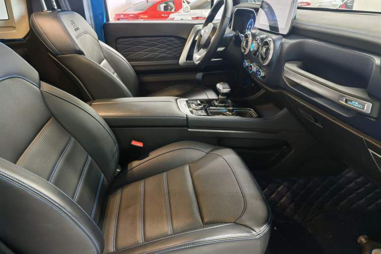 Used  BJ40 2020 2.0T Automatic Four-Wheel Drive Tribute Edition 2020 Xieke Version