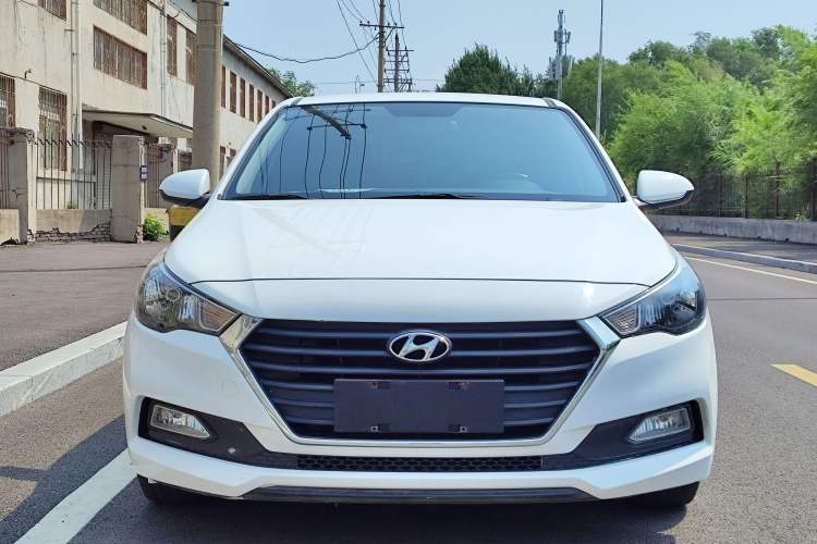 Used Hyundai Verna 2016 1.4L Manual Cool Edition GLS
