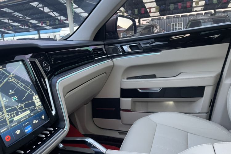 Used Zotye T700 2017 1.8T Dual-Clutch Luxury Model
